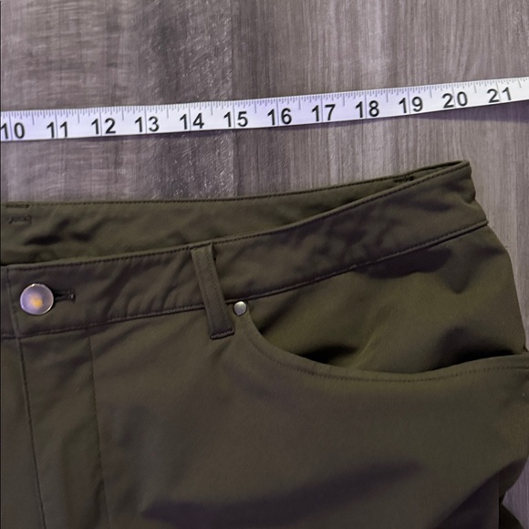 Lululemon 40 men’s ABC pants 5 pocket athletic army green casual - Picture 8 of 11